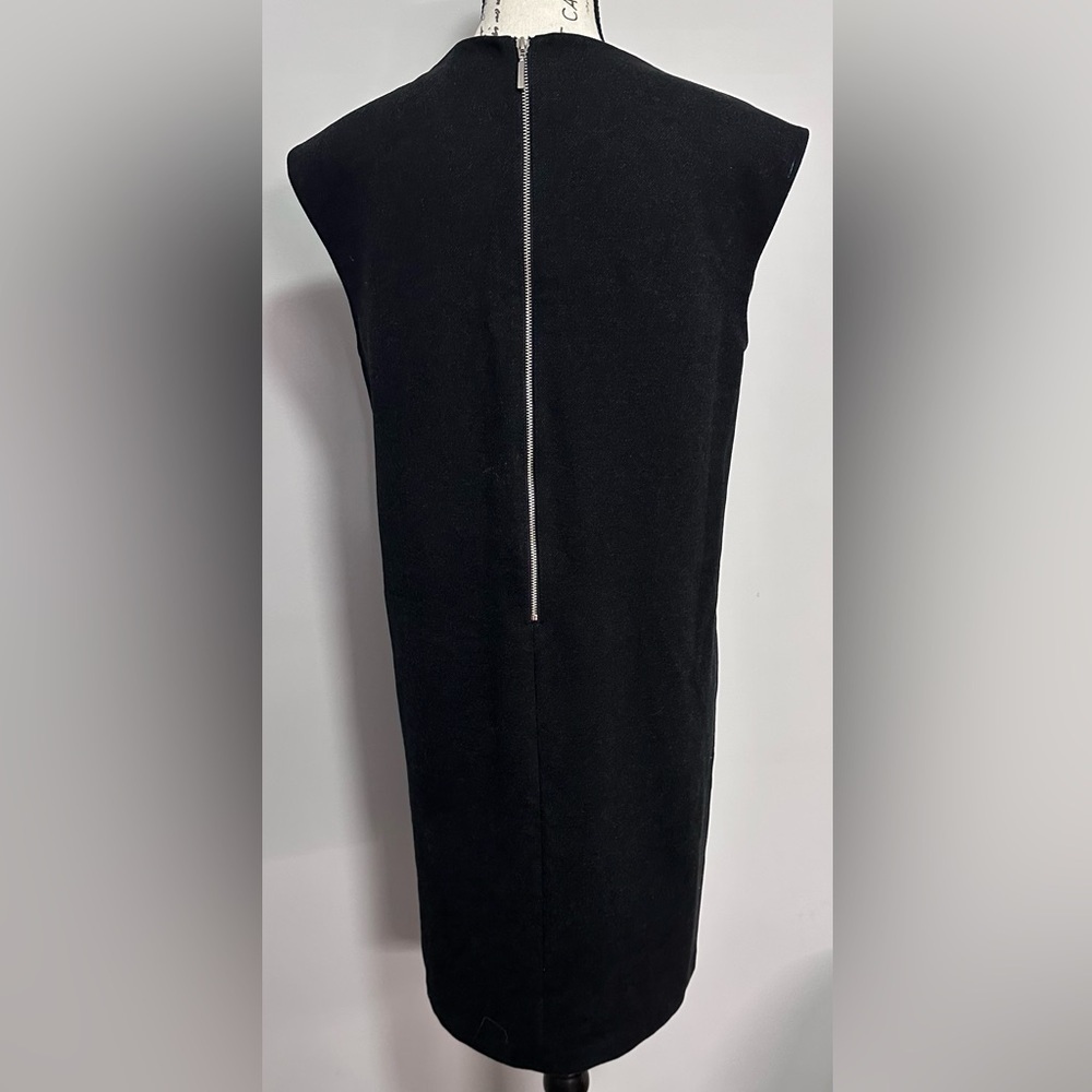 🖤 Club Monaco V-Neck Top – Black 🖤 - Picture 5 of 13